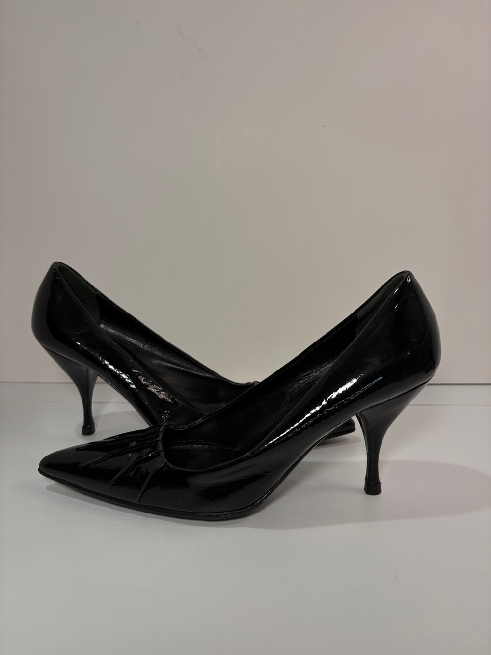 Prada Black Patent Leather Pointed Toe Kitten Heel Pumps Size 36 Italy